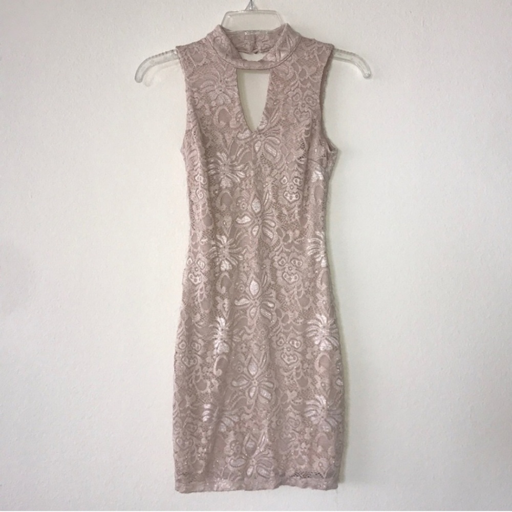 BCX Sleeveless cream dress